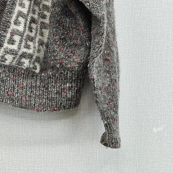 Vintage Women Made Italy Grey 100% Wool and Alpaca Wool Sweater Cardigan Size S - Picture 3 of 6